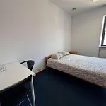 Erasmus فندق مبيت وإفطار *